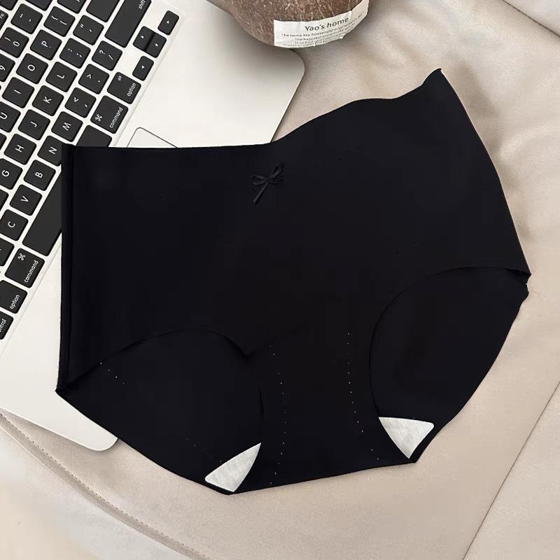Women's Seamless Underwear Women's Triangle Underwear Women's Ice Silk Underwear