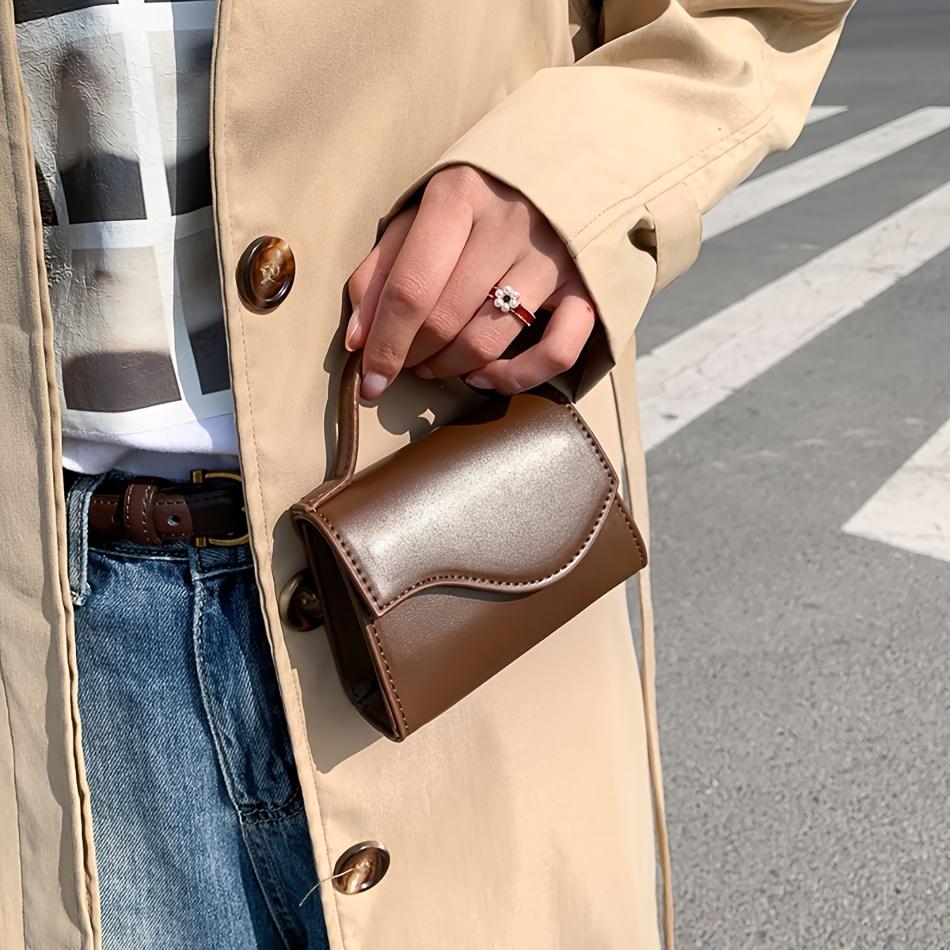 Women's Vintage Synthetic Leather Crossbody Bag Chic Flap Buckle Shoulder Purse Adjustable Strap Lightweight Compact Design Casual Everyday Use