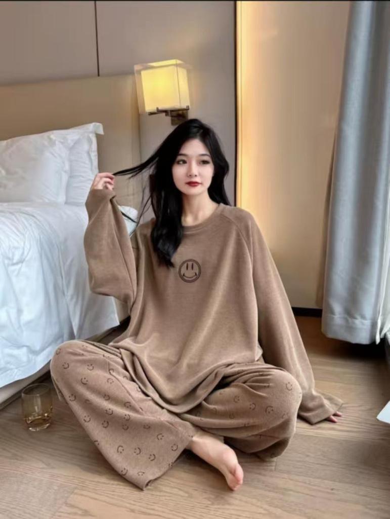 Women's Smile Face Cartoon Pajama Set - Long Sleeve Spring/Autumn Sleepwear