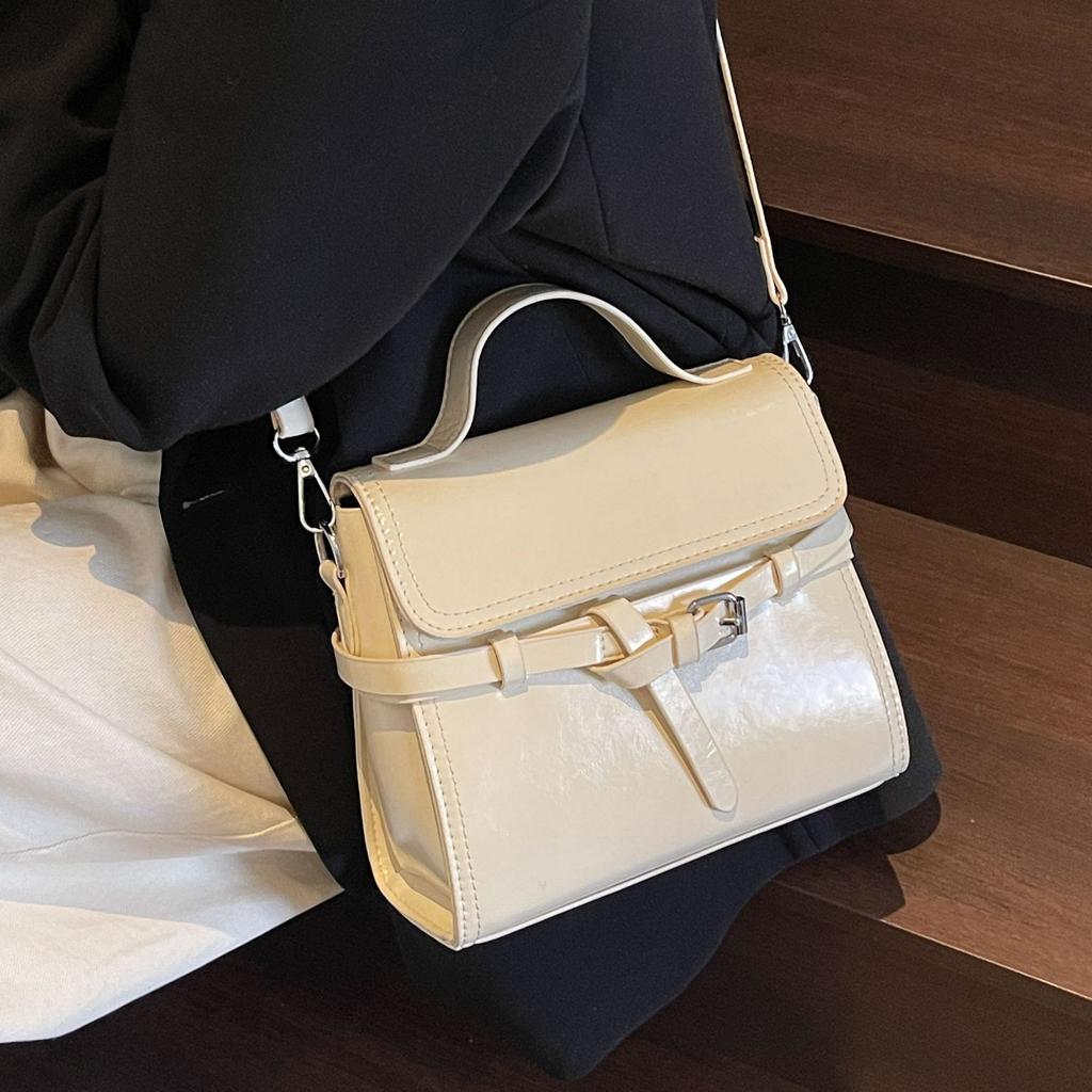 Commuter To Work Handbag Small Square Bag 2025 Spring New Retro Fashion Casual Shoulder Bag High Value Messenger Bag