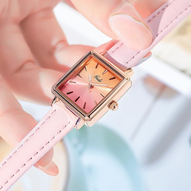 Retro Green Rectangular Square Plate Women'S Watch Simple Temperament Women'S Watch Belt Fashion Women'S Watch