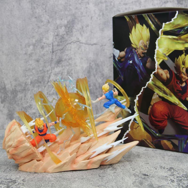 Dragon Ball Figures: Goku vs. Majin Buu Saiyan Luminous Statue Ornament