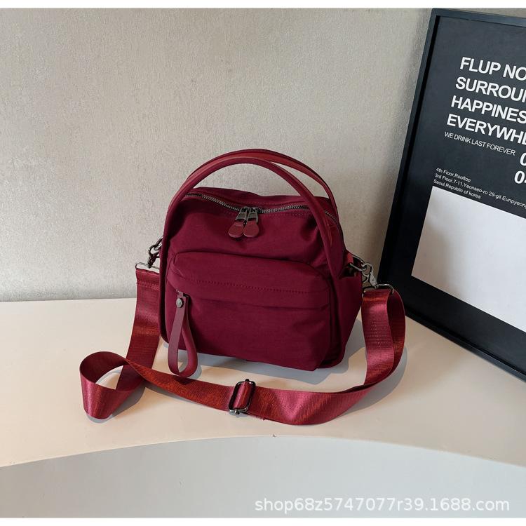 

Lightweight casual small bag women s new fashion versatile shoulder messenger bag nylon women s commuter waterproof handbag бордовый