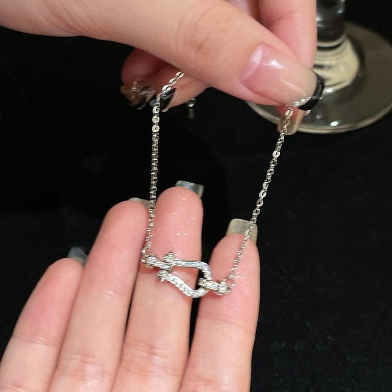 Zircon gourd hollow bracelet French light luxury noble temperament bracelet niche jewelry women