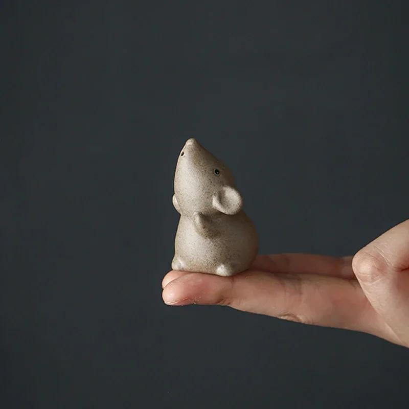 

Ceramic Fingertip Tea Pet Twelve Zodiac Zodiac Pig, Sheep, Chicken, Rabbit Tea Play Office Home Purple Sand Decoration