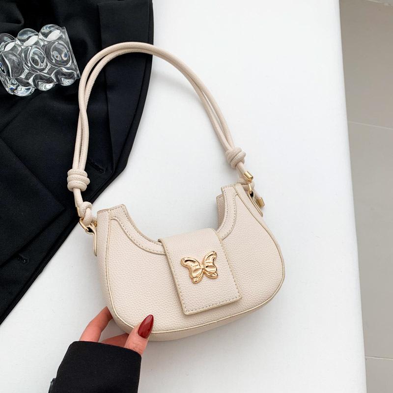 

Женская персонализированная сумка-мессенджер 2024 года, зимняя новая повседневная корейская версия, сумка-полумесяц, модная цепочка, простая сумка через плечо, женская сумка