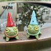Miniature Outdoor Figurine Frog Figurine, Little Statue with A Party Handmade Sculpture Hat, Decorative Resin Ornament for Garden Courtyard