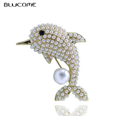 Lebendige Perle Delphin Form gelb Emaille Broschen für Frauen Kinder Mantel Kragen Schal Kleidung Pins Zubehör