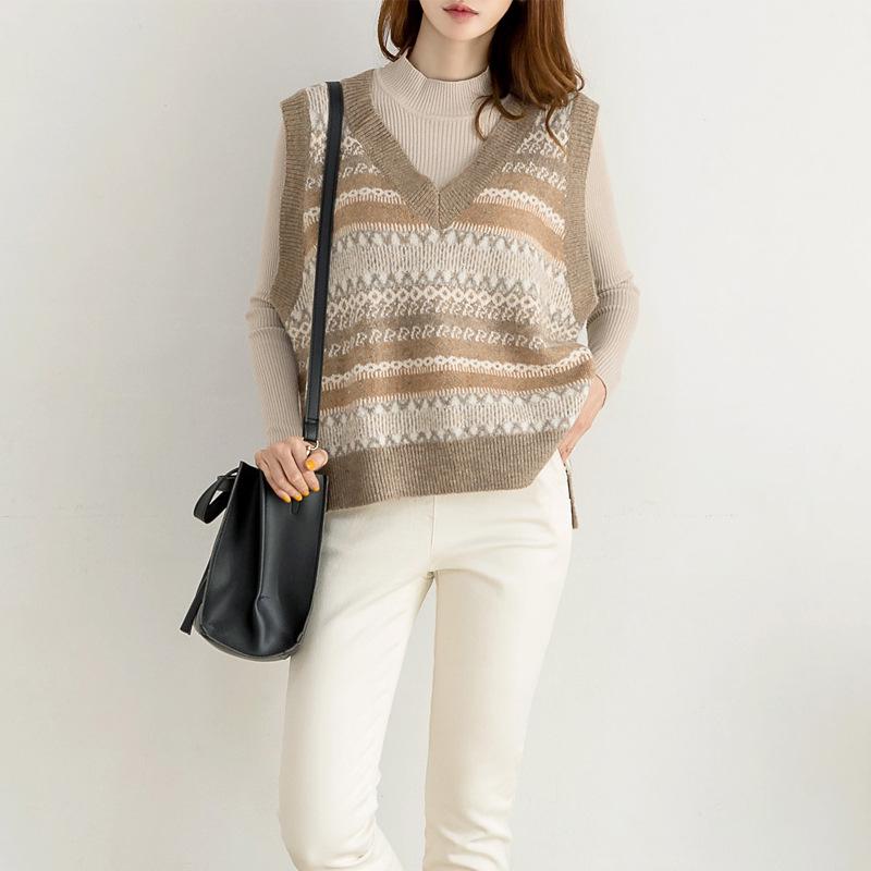 

Women s V-Neck Knitted Sweater Vest, Sleeveless Top for Autumn/Winter 2024 S