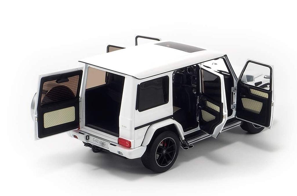 Almost Real G 63 2015 463 Edition Polar White Scale Complete Diecast Car 820604 Mercedes-AMG (W463) - - 1/18