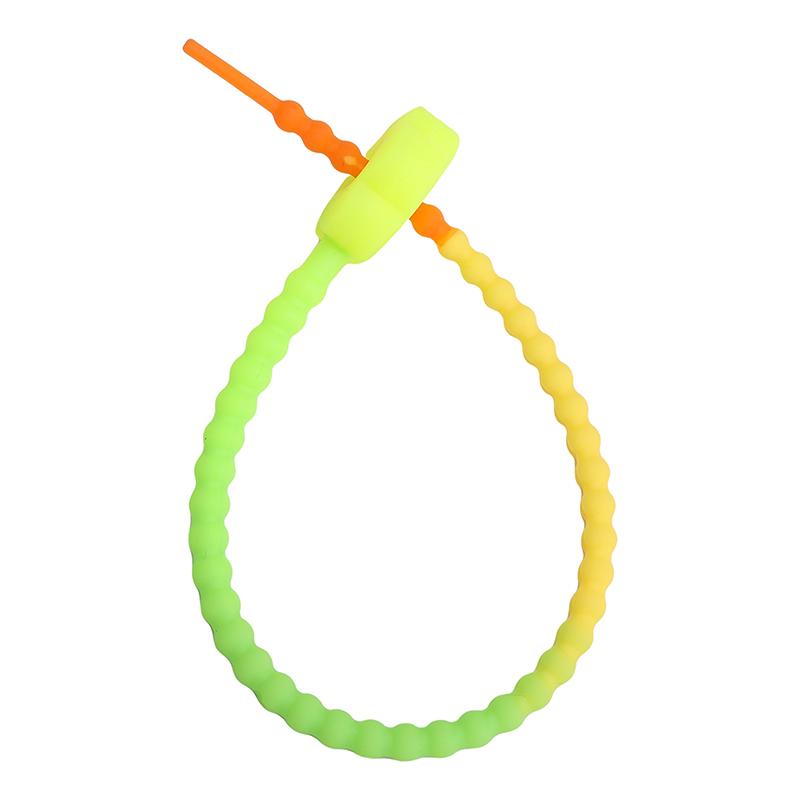 2-10Pcs Silicone Plum Blossom Gradient Keychain
