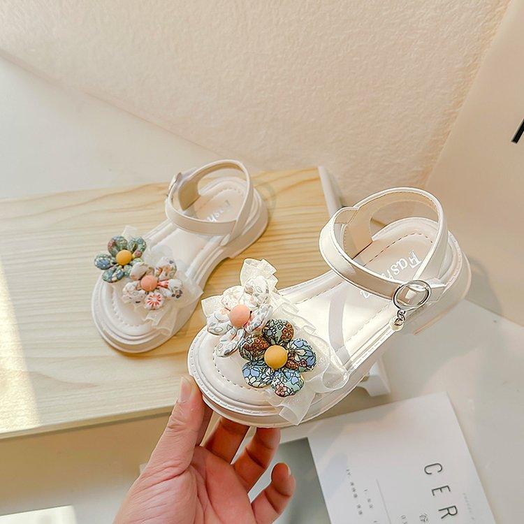 2025 new Xiaoxiangfeng girls sandals summer fashion soft sole children's girls princess shoes foreign style beach sandals