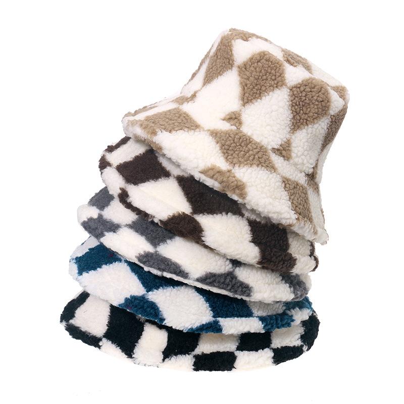 Spot 2025 autumn and winter Europe and America new warm geometric rhombus lattice bucket hat lamb wool pot hat foreign trade