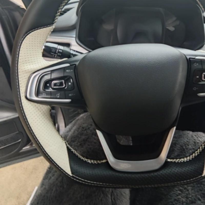 Hand-stitched Black Comfy Breathable  Leather Breathab Car Steering Wheel Cover For Chery Tiggo 3 4 5 7 Pro 8