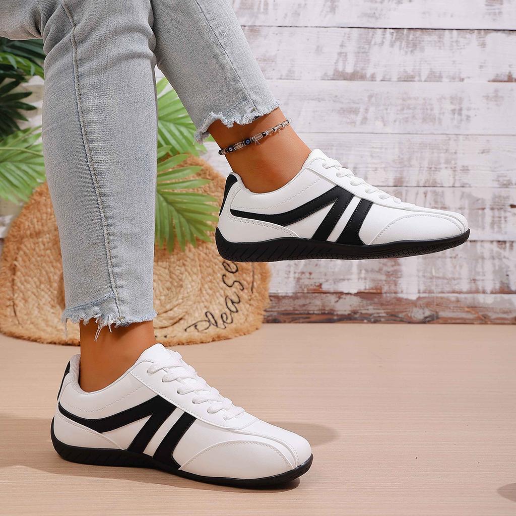 Women's new casual sports shoes.2025 foreign trade large size front lace-up casual board shoes.autumn and winter women's shoes