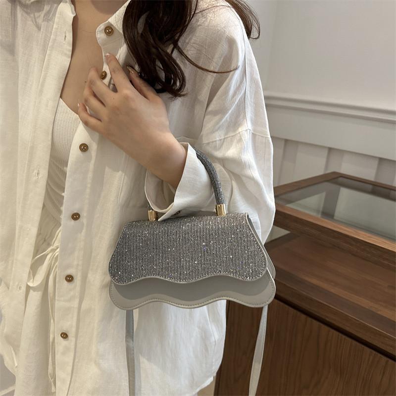 Chic Casual Mini Handbag 2024 Stylish Summer Purse For Girls With Modern Design