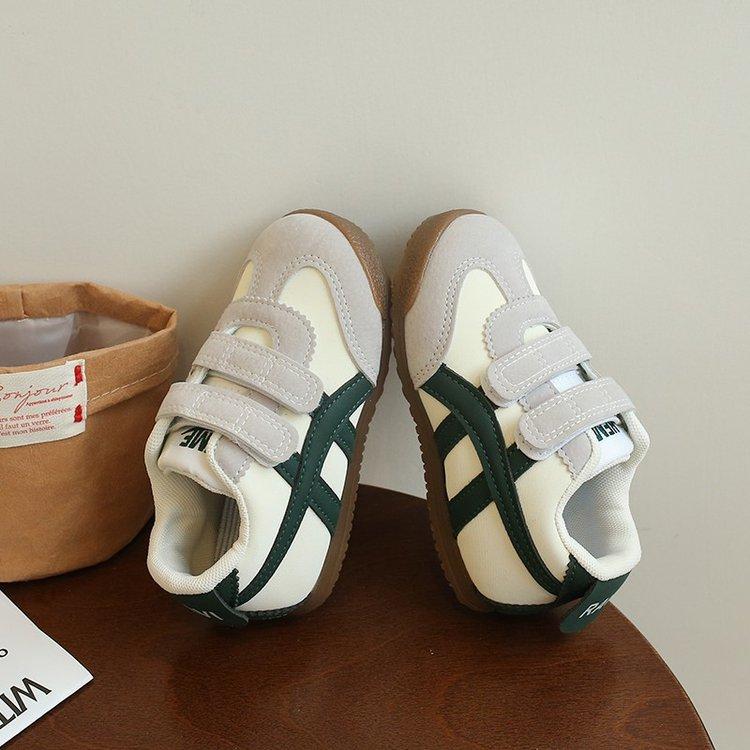 Children's Sports Shoes 2025 Spring and Autumn Soft-soled Non-slip Board Shoes Boys Forrest Gump Shoes Girls Shoes Little White Shoes German Training 