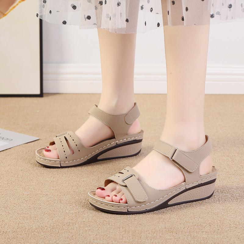New Thick-soled Velcro Suede Sandals for Women To Wear Sloping Heels Large-size Beach Cool Slippers