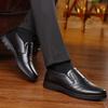 Sapato Casual Masculino para Aumentar Altura Cabedal Brilhante Bico Redondo Comum Baixo Preço Tamanho 45 Moda 2026 PU Novidade em Sapatos Masculinos de Couro