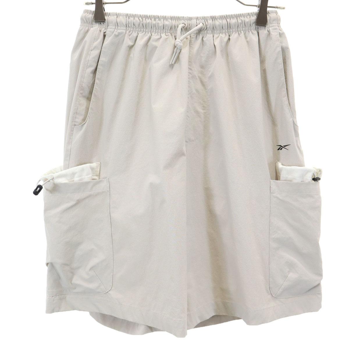 

Reebok cargo shorts L Gurege Women Used