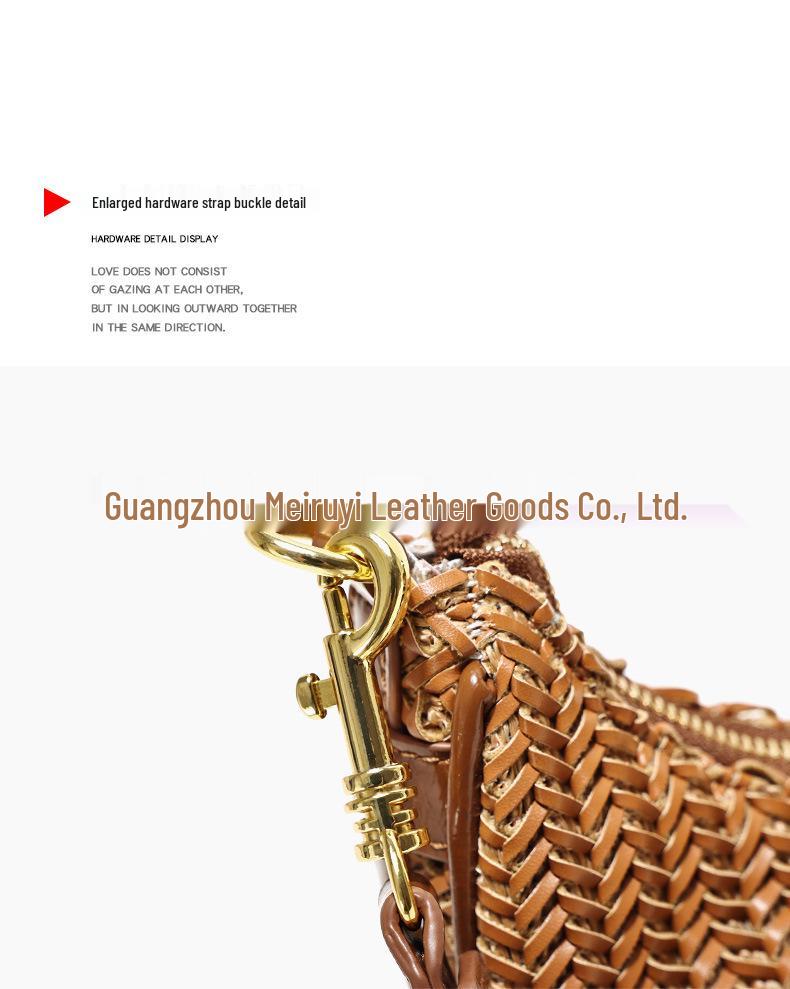 Versatile Retro Woven Straw Handbag with Metal Chain