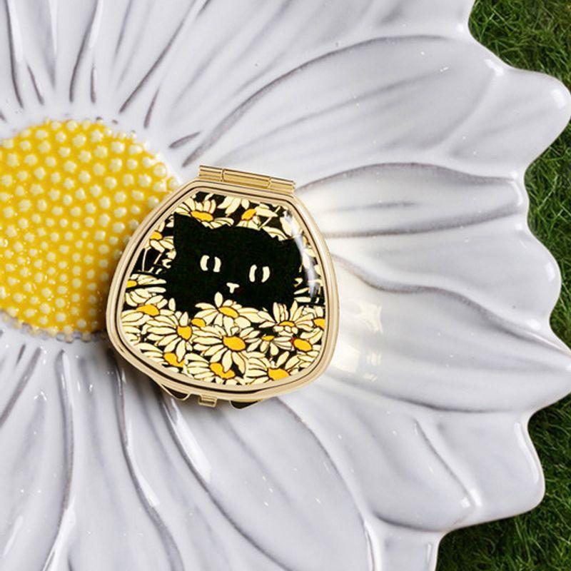 

Andrea Garland Hidden Flower Meow in Daisy Lip Balm 6ml