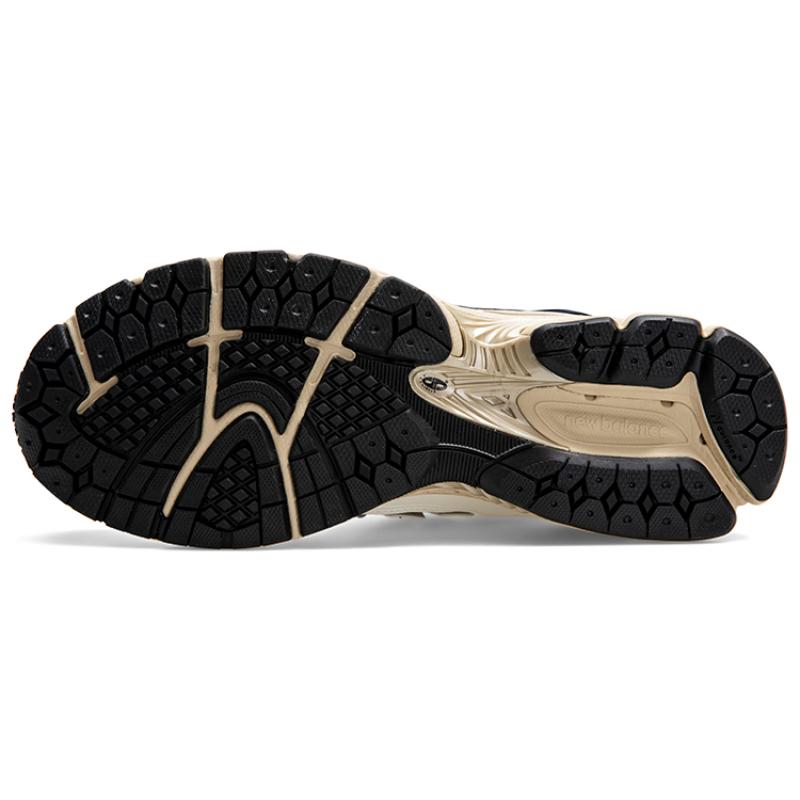 New Balance 1906R Sea Salt Eclipse True Red Sneakers M1906RR