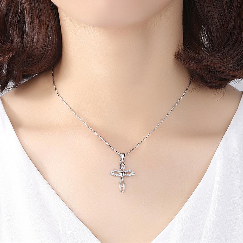 Cross Necklace for Women, Personalized Trendy Pendant, Collarbone Chain, Neck Chain