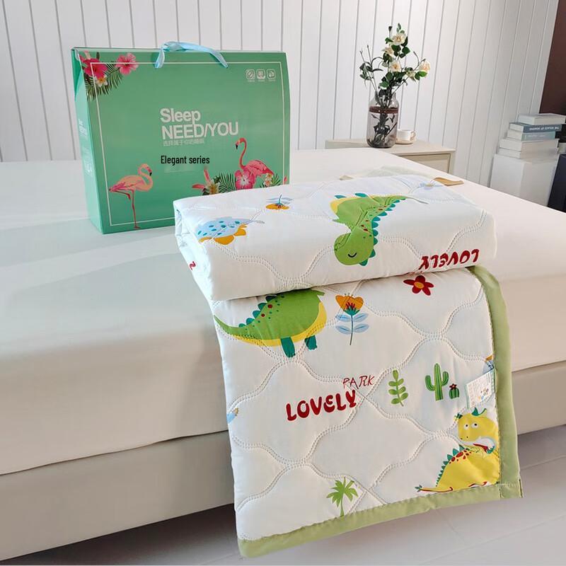 Jushuan Customizable Lightweight Quilt