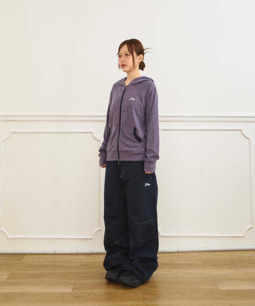 Tansanmageunesyum Juyoung X Carbonated Cotton Wide Star Stud Pants (Navy)