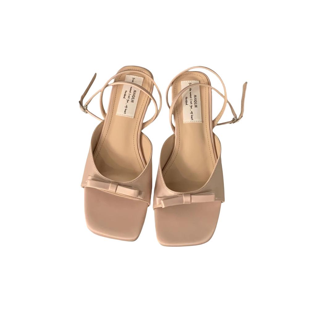 French thick heel silver thin strap sandals fairy shoes 2025 new summer with skirt bow Roman shoes