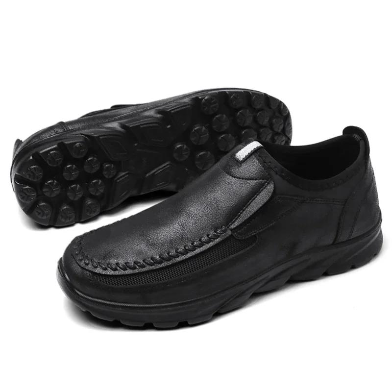 Fashion 2025 Men Casual Shoes Mens Loafers Moccasins Breathable Slip on Retro Driving Shoes Men Sneakers Size 39-48 botas para hombre