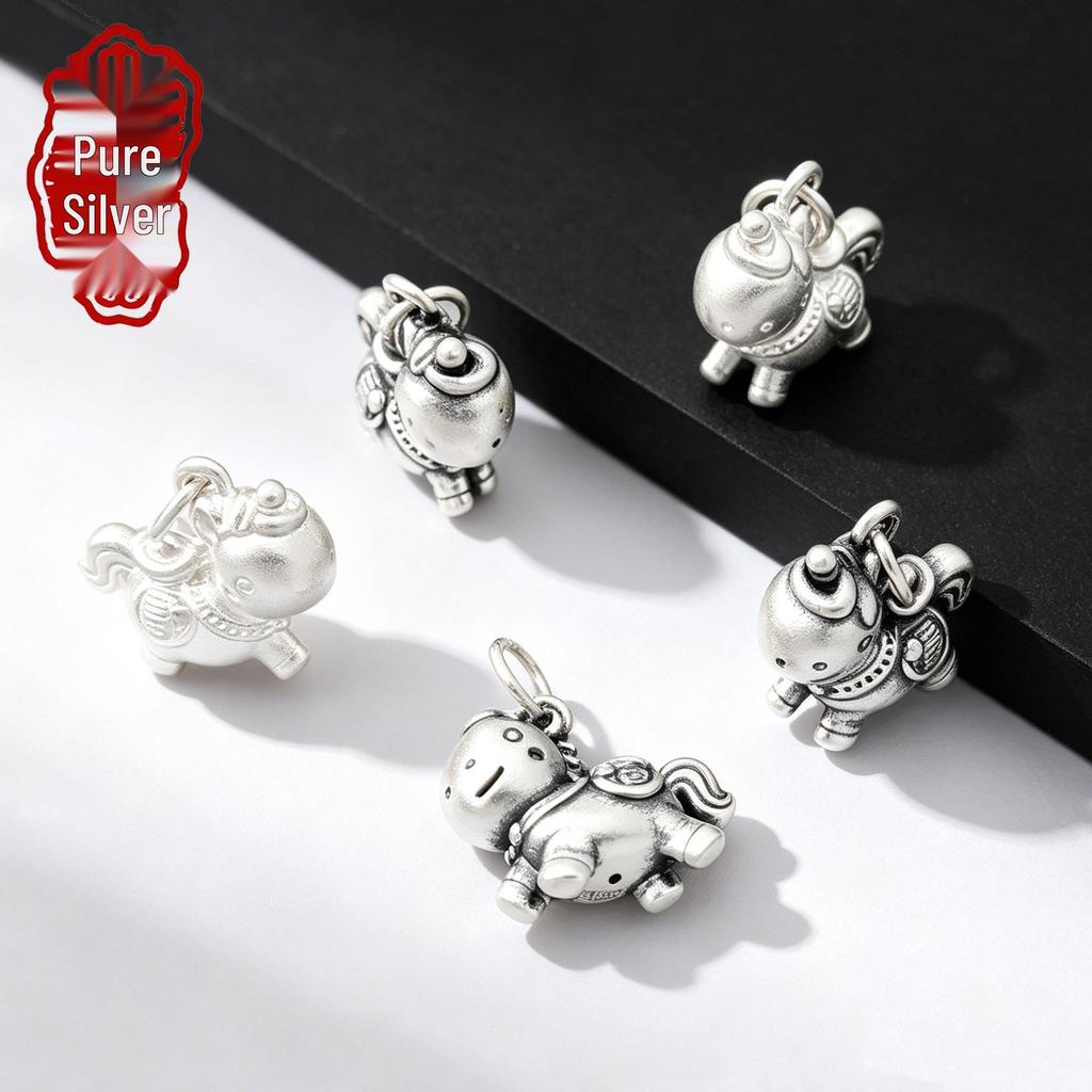 Sterling Silver Zodiac Horse Pendant Charm for DIY Bracelet Weaving - Pure Silver Small Horse Accessory in Chinese Style.