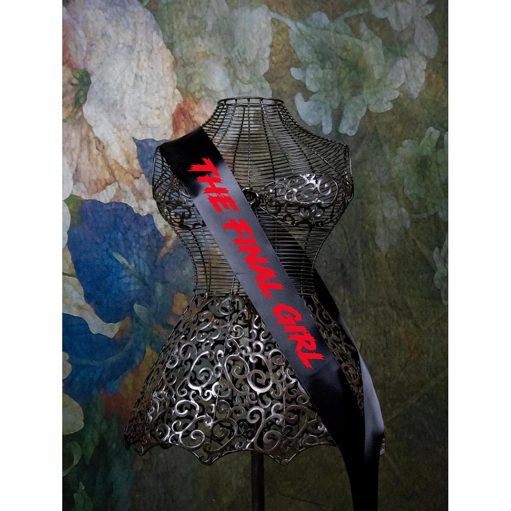 

The Final Girl Halloween Horror Sashes Halloween Costume Accessory Gothic Party Sash Present Photo Props Bachelorette Party 1pcs 9x150cm