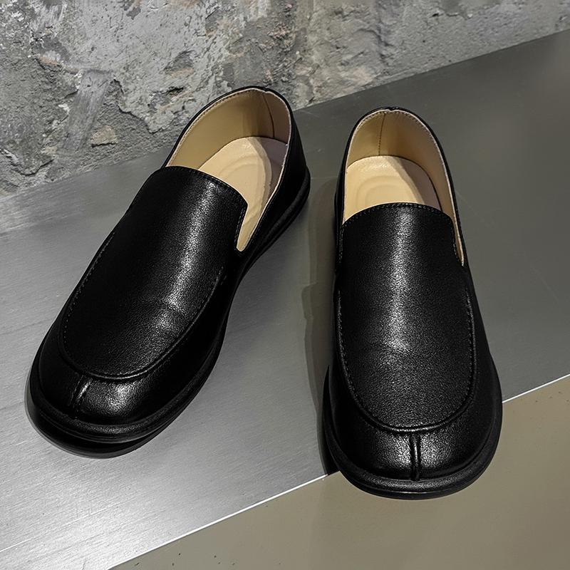 Fashion Stylish Leather Men Loafers Comfortable Slip-on Driving Shoes Soft Bottom Casual Flats Leisure Walk Man Business Shoes Moccasins