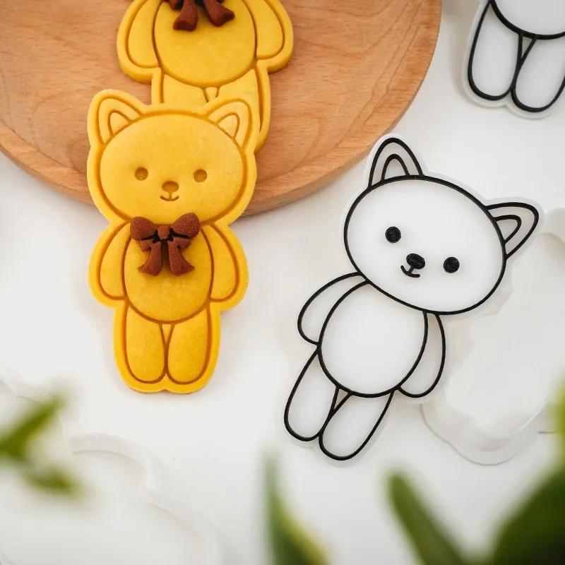 New Easter Themed Biscuit Cutter Mould Cartoon Rabbit Cat Bear Cookie Embossing Stamps Mold Baking Fondant Cake Decorating Tools