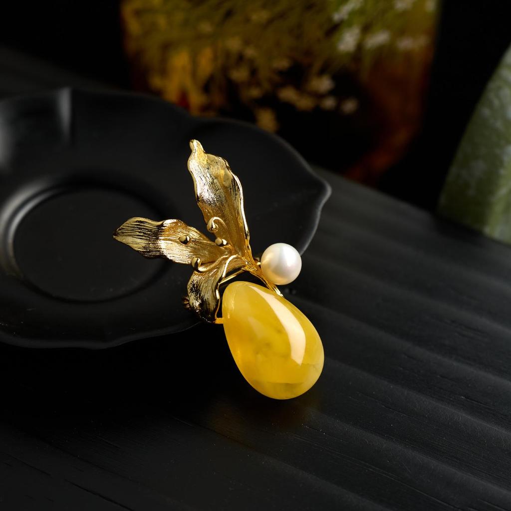 Lily Chinese Enamel Amber Brooch - Elegant Women's Qipao Suit Accessory Gift