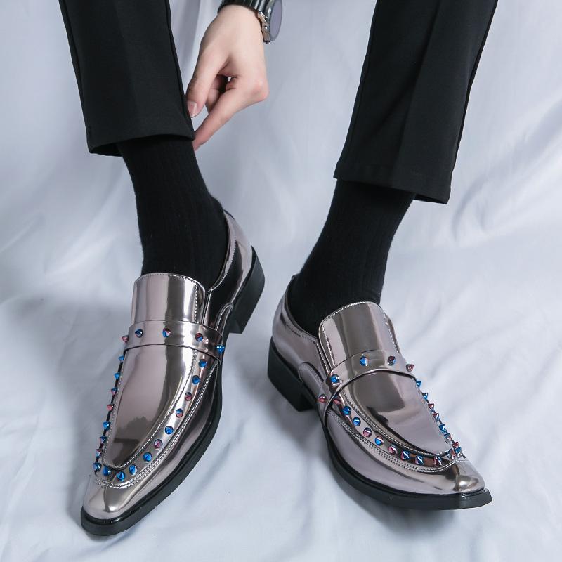 Men's shoes 45 large size new leather shoes fashion pointed casual leather shoes trend Chelsea leather shoes