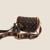 Internet celebrity live broadcast welfare small bag dumpling bag one piece hair old flower saddle bag fashion new shoulder bag messenger bag