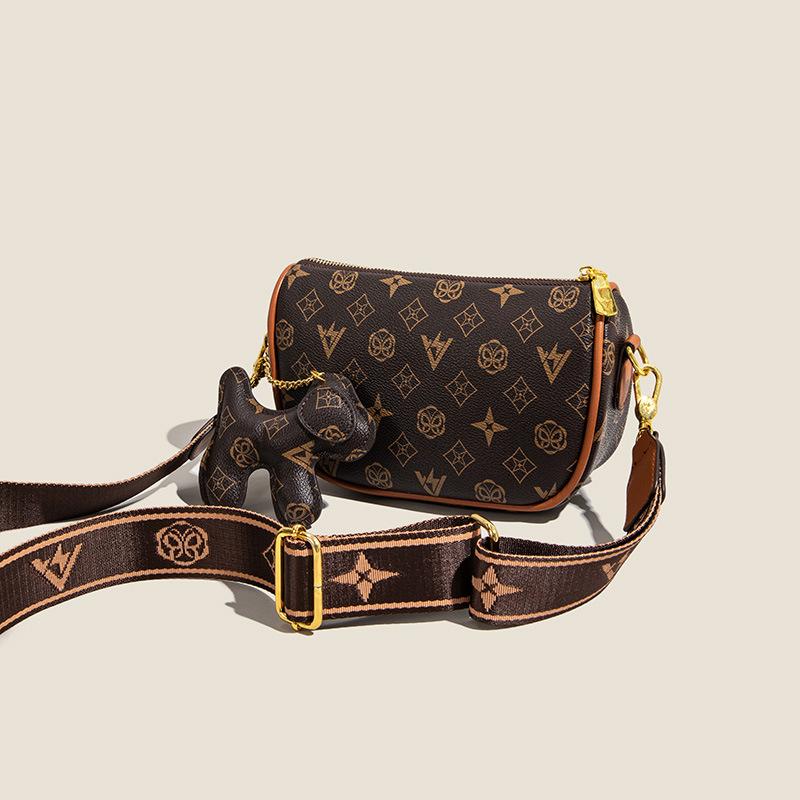 Internet celebrity live broadcast welfare small bag dumpling bag one piece hair old flower saddle bag fashion new shoulder bag messenger bag