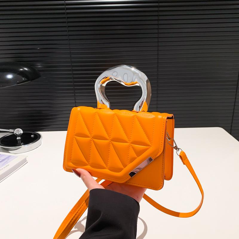 

2025 new high-end texture versatile small bag, women s trendy shoulder messenger bag, personalized portable small square bag, ridge bag оранжевый