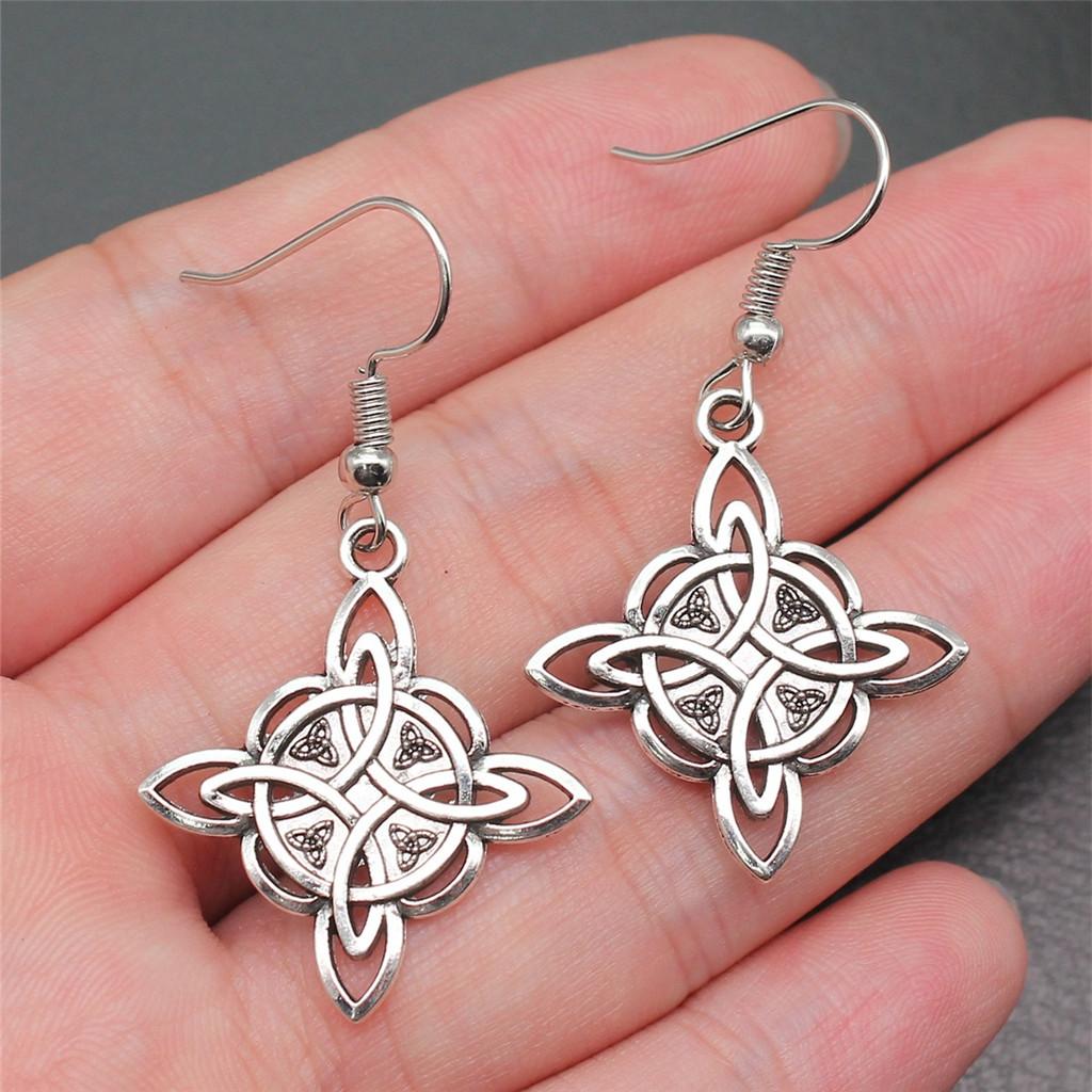 

Vintage Best-Seller Celtic Hexagram Triangle Earrings Intricate Design for Bridesmaids Party Wear A05-1pair-28x25mm