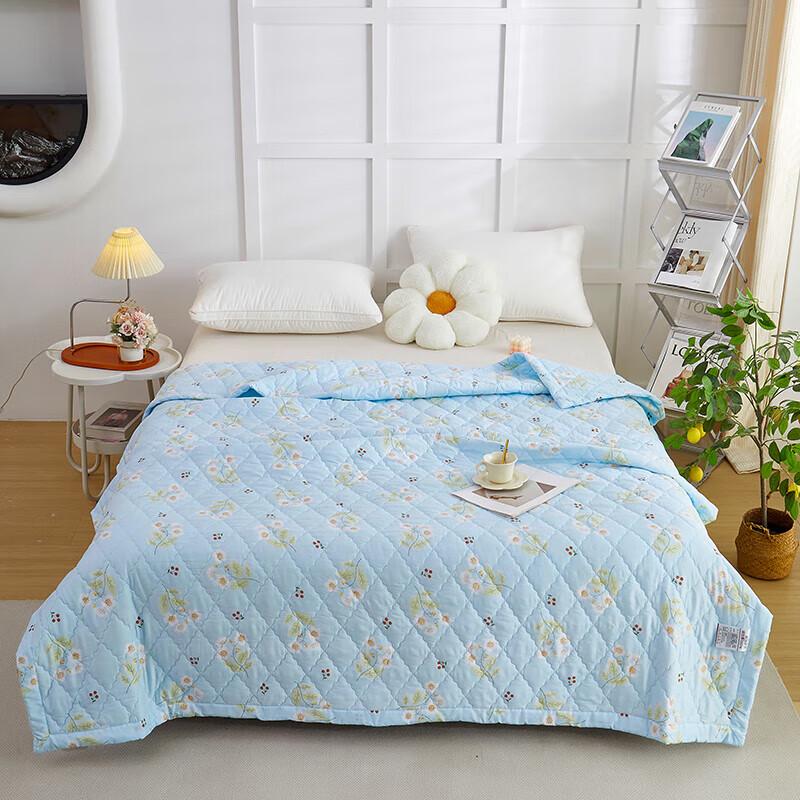 

Pijiaman Anti-mite Floral Summer Quilt