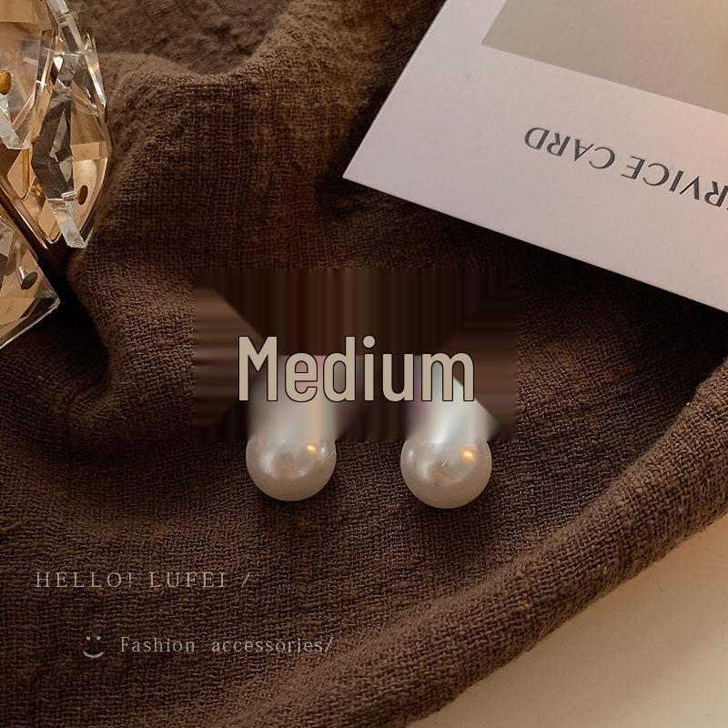 Boucles d'oreilles de luxe tendance 2024 accrocheuses pour femmes: Boucles d'oreilles à clous tendance et polyvalentes pour l'automne et l'hiver