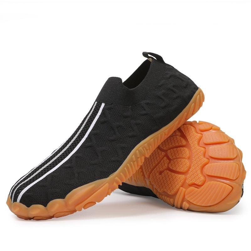 Hiking Sports Shoes Women's 2026 New Fashion Comfortable Fly Weave Shoes Men's Breathable Mesh Hollow Casual Shoes Lovers