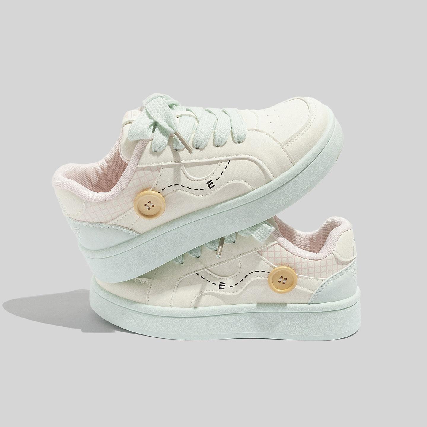 

Niche design leather white shoes 2026 round head student lace-up casual board shoes 40