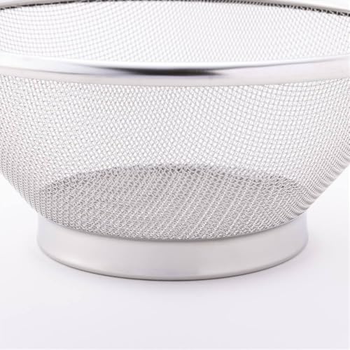 KAI Stainless Steel Bowl and Mesh Colander 6-Piece Set - Kitchen Utensils for Single Person Use - 18cm, 21cm, 24cm - Stackable, Integrated Design