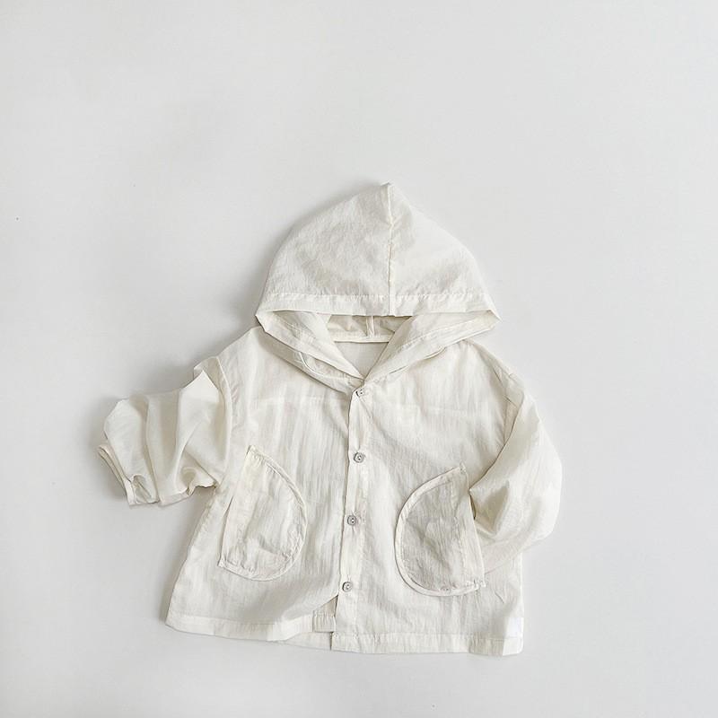 

Детская летняя однотонная легкая дышащая рубашка с капюшоном и кондиционером для маленьких детей, дышащая и удобная куртка с солнцезащитным экраном 110 бежевый