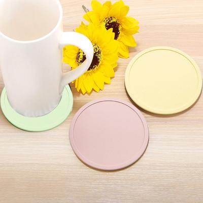 2Pcs 10CM Silicone Coaster Heat-resistant Non-slip Raised Edge Spill-proof Countertop Round Drink Coffee Tea Cup Holder Kitchen Supplies