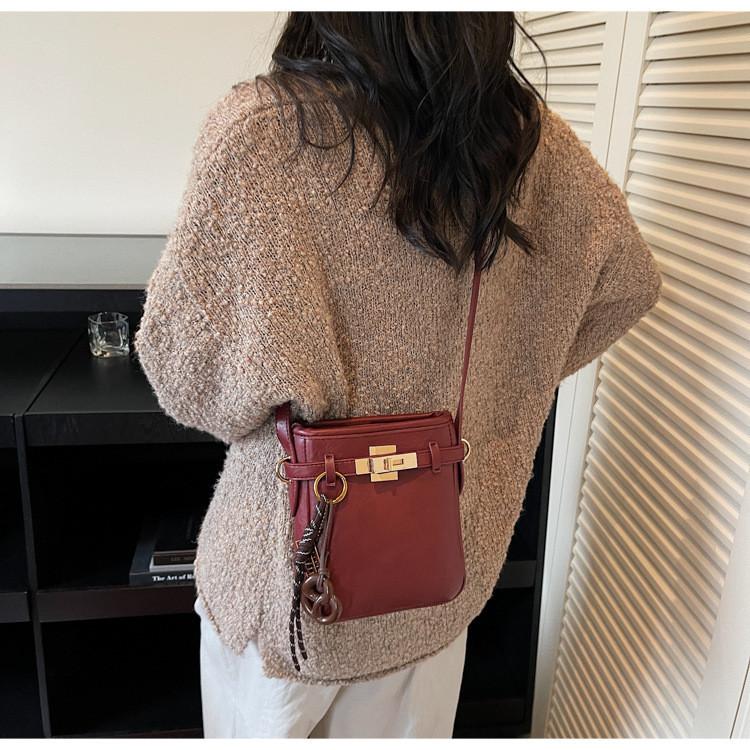 IELGY Ladies Messenger Bag Casual Portable Bucket Bag